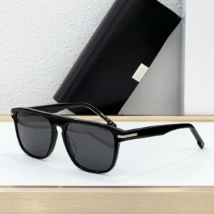 BOSS 1599/S New High-Quality Classic Sunglasses, Suitable For Both Men and Women