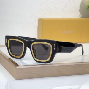 LOEWE LW40168i New High-Quality Fashionable Aesthetically Pleasing Square Sunglasses Women